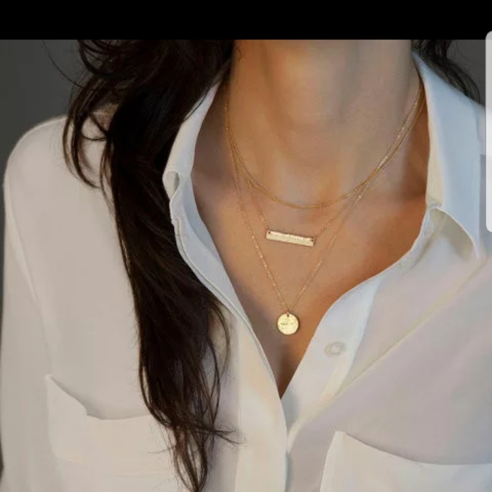 Multilayer gold fashion jewelry necklace - Picture 2 of 2